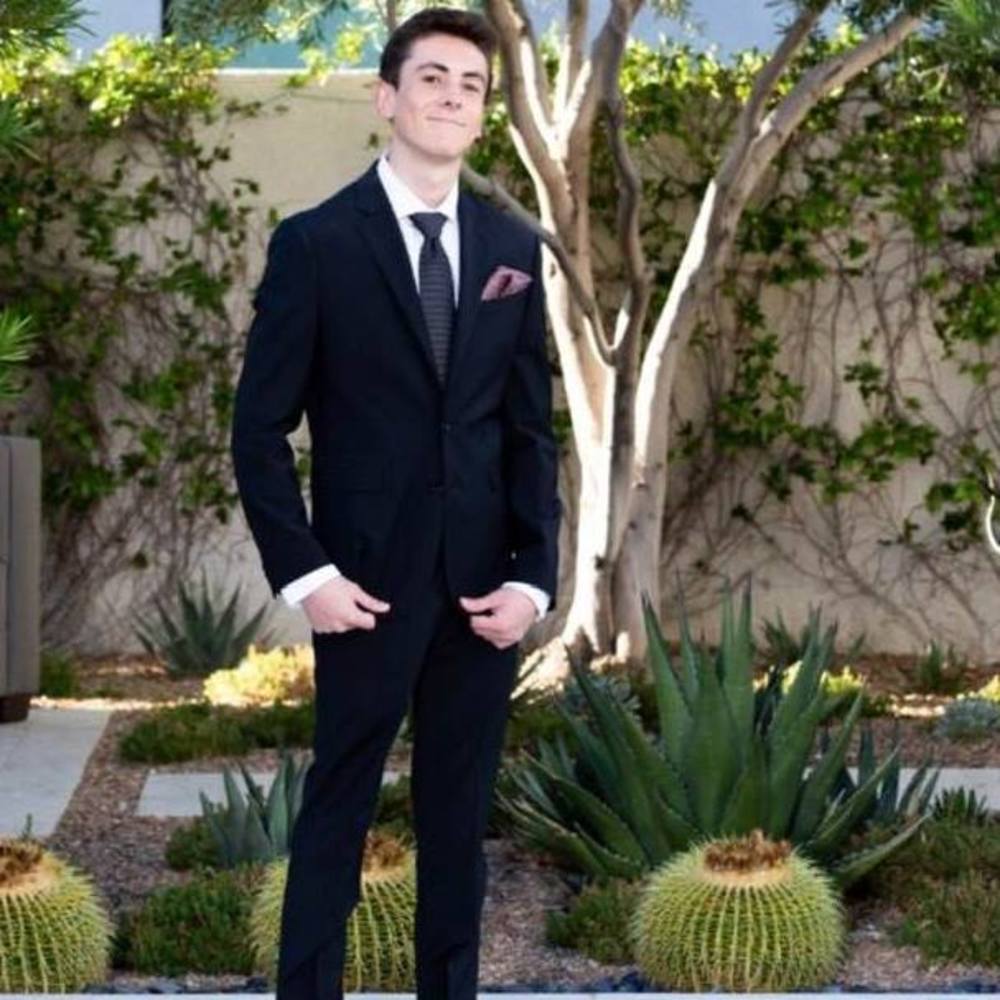 Meet your Posher, Liz